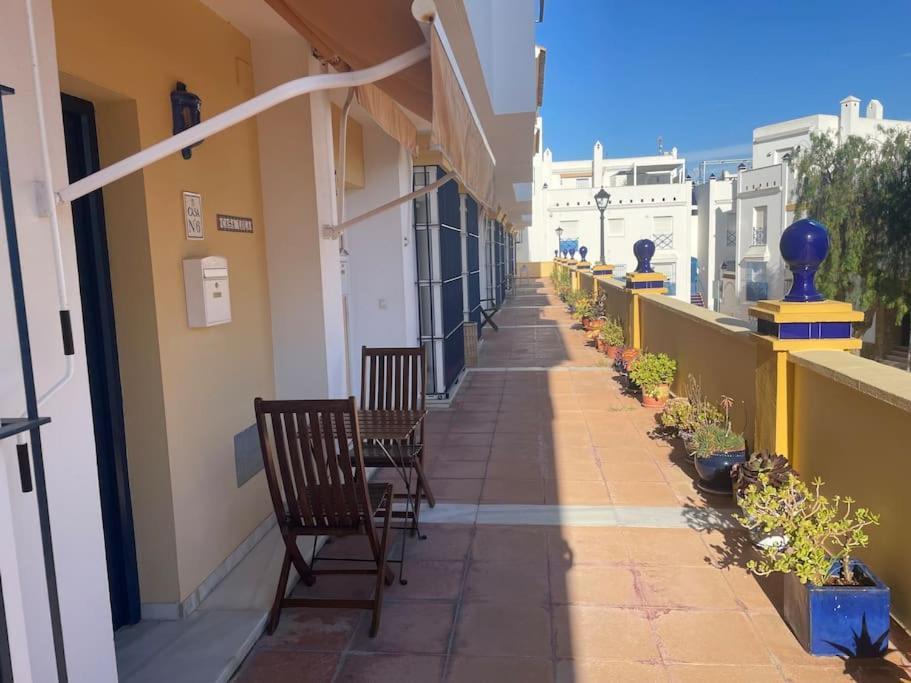 Villa Casa Lola Conil, Azotea Al Mar Y Parking Solo Familias O Parejas Conil De La Frontera Exterior foto